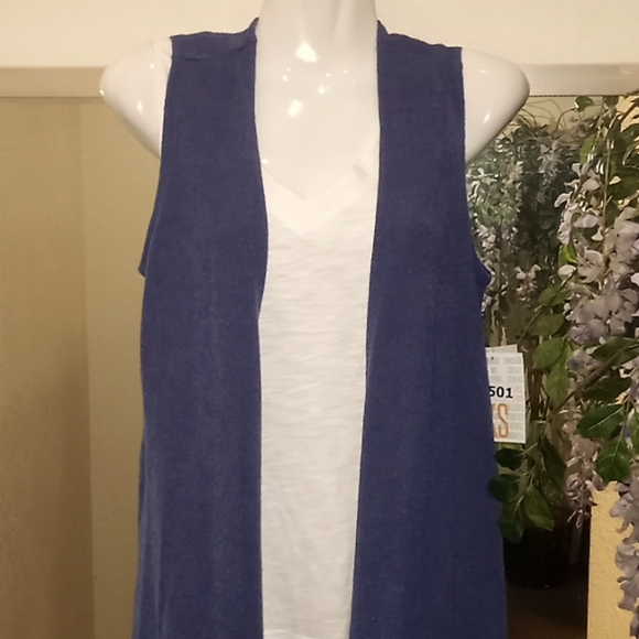 LulaRoe Joy Purple Knit Duster Vest - Picture 2 of 12